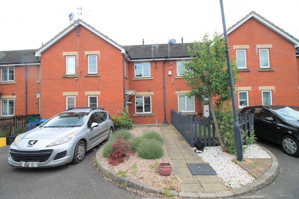 Property photo 1 of 7 External.Jpg