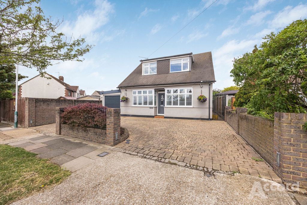 Property photo 1 of 24