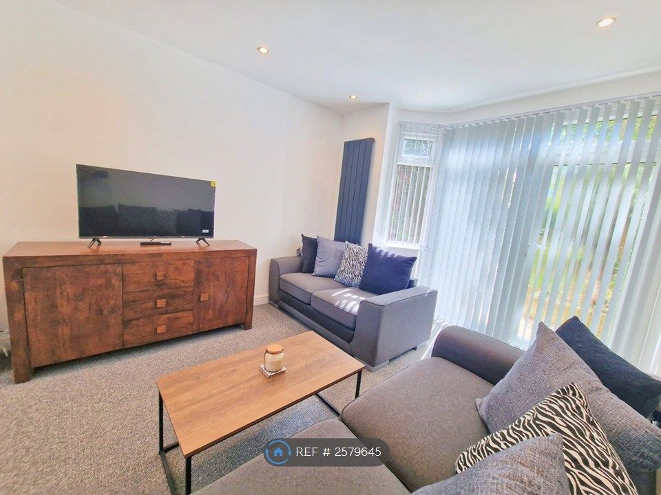 Property photo 3 of 33