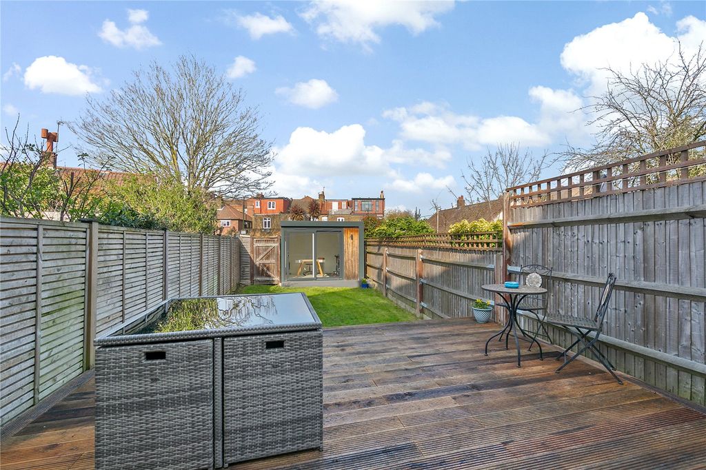 Property photo 2 of 17 Picture No. 09
