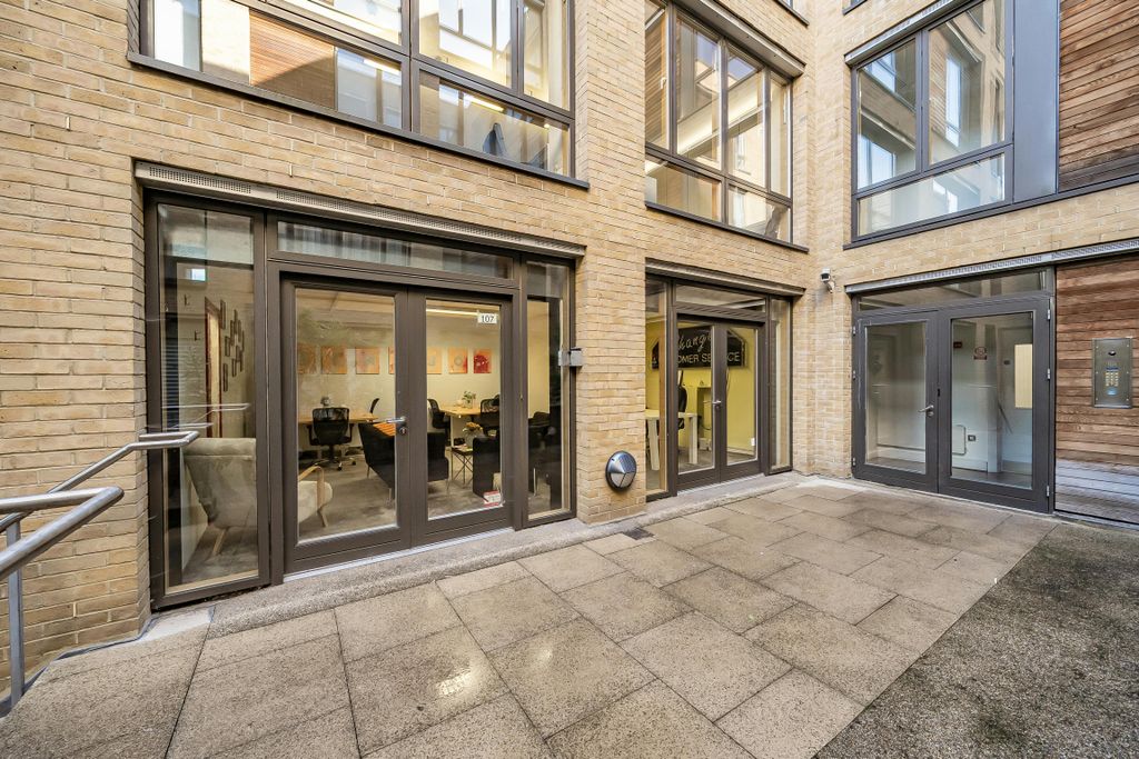 Property photo 3 of 11 1343282268c829Bc7B135.Jpg