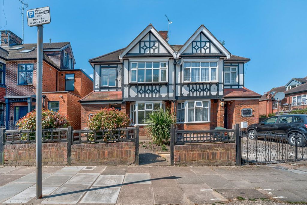 Property photo 1 of 5