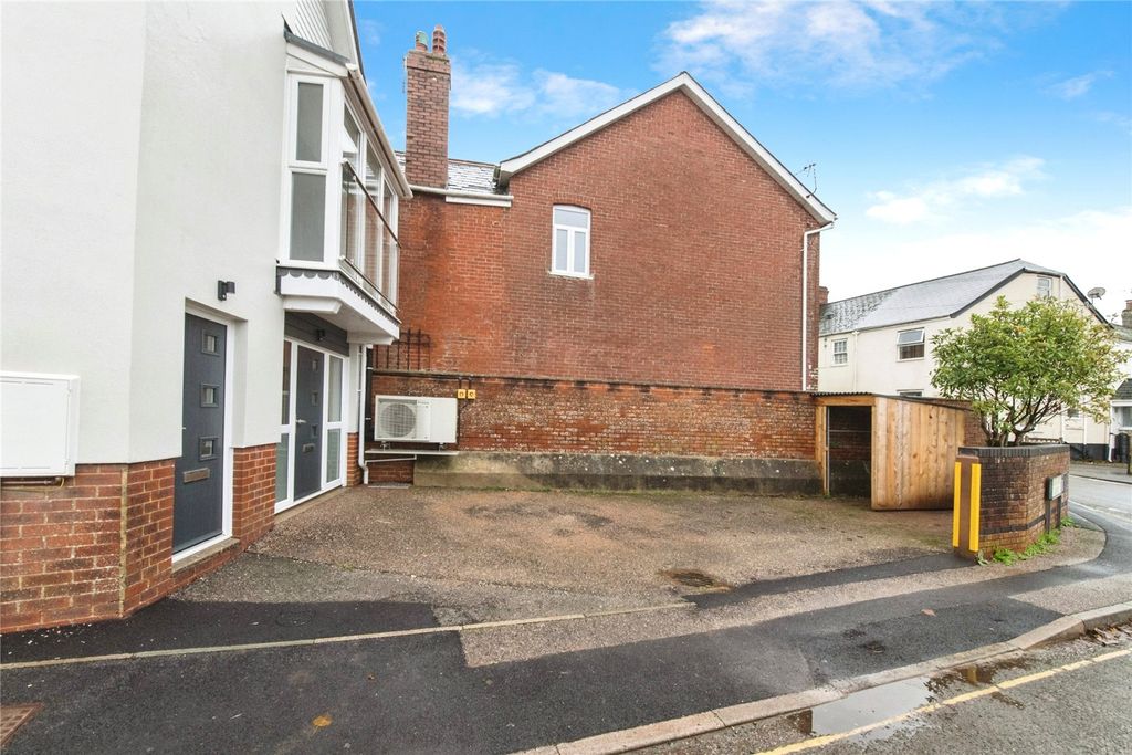 Additional image 15 of 2 bed flat for saleKerslakes Court, Honiton, Devon EX14