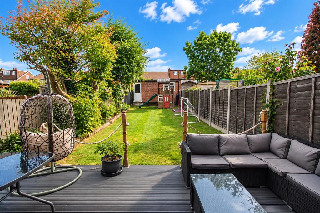 Property photo 3 of 15 Garden.Jpg