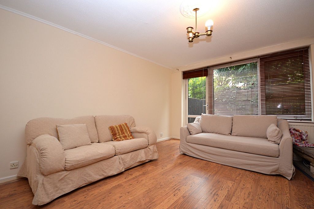 Property photo 3 of 12 Gallery