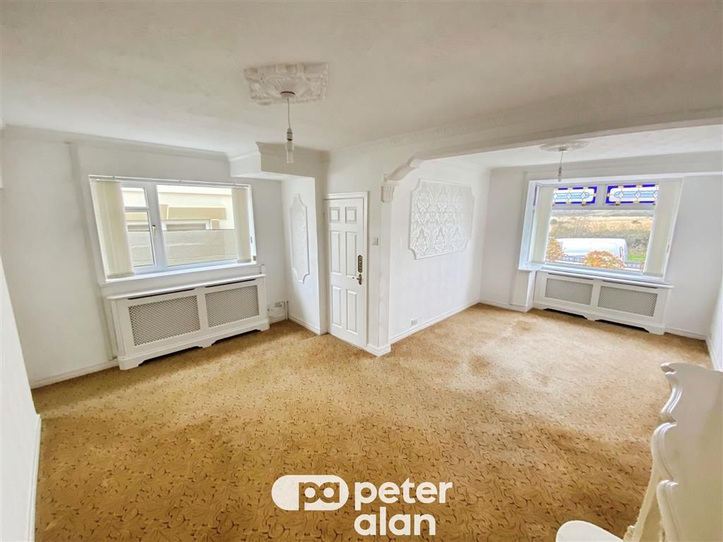 Property photo 3 of 10 Bedroom