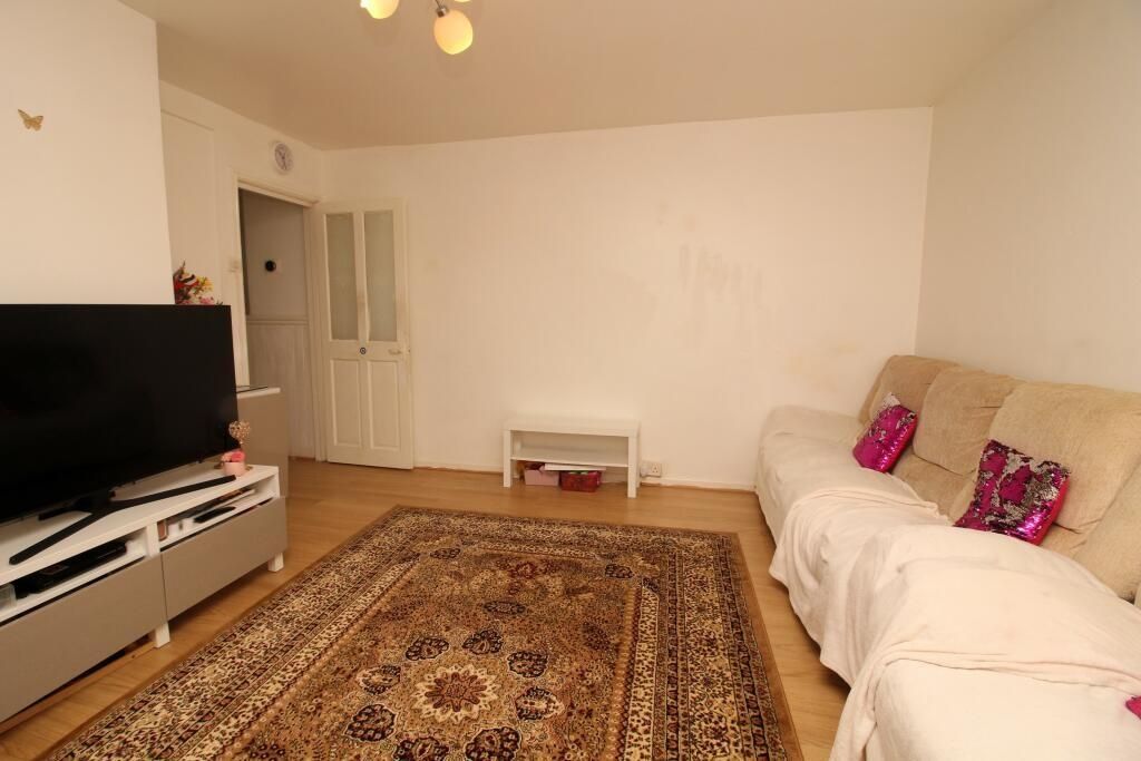 Property photo 2 of 23 17 South 1.Jpg