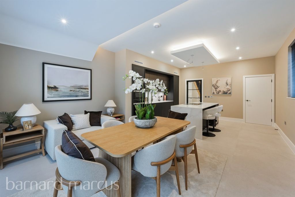 Property photo 3 of 29