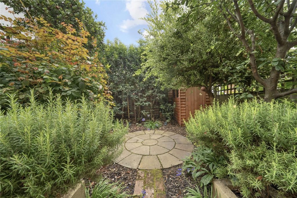 Property photo 3 of 17 Picture No. 15