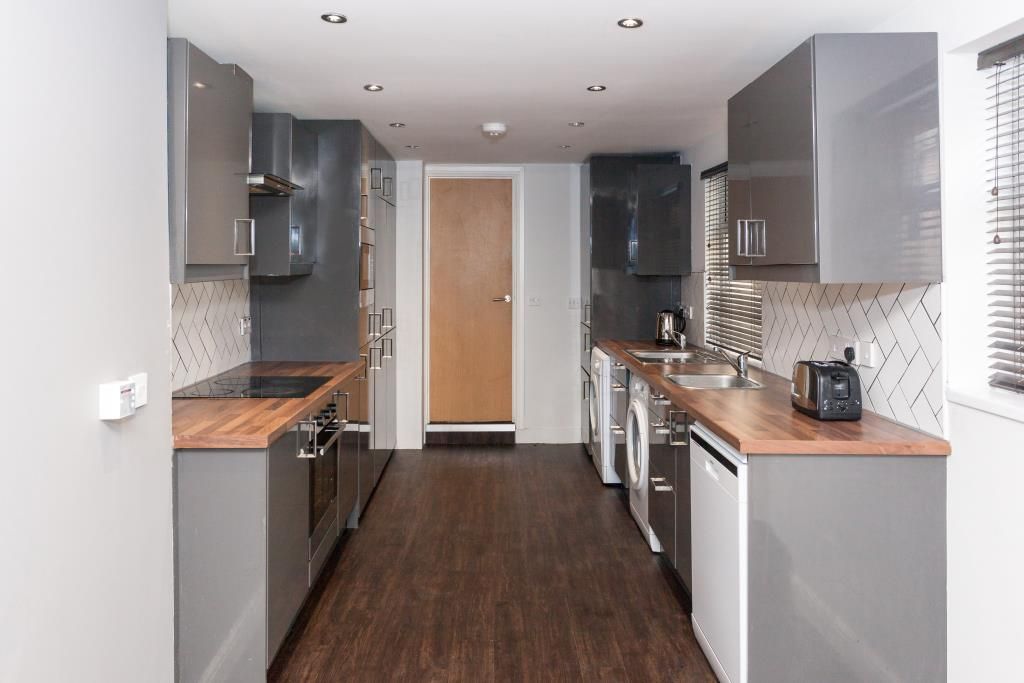 Property photo 2 of 14 Photo 1