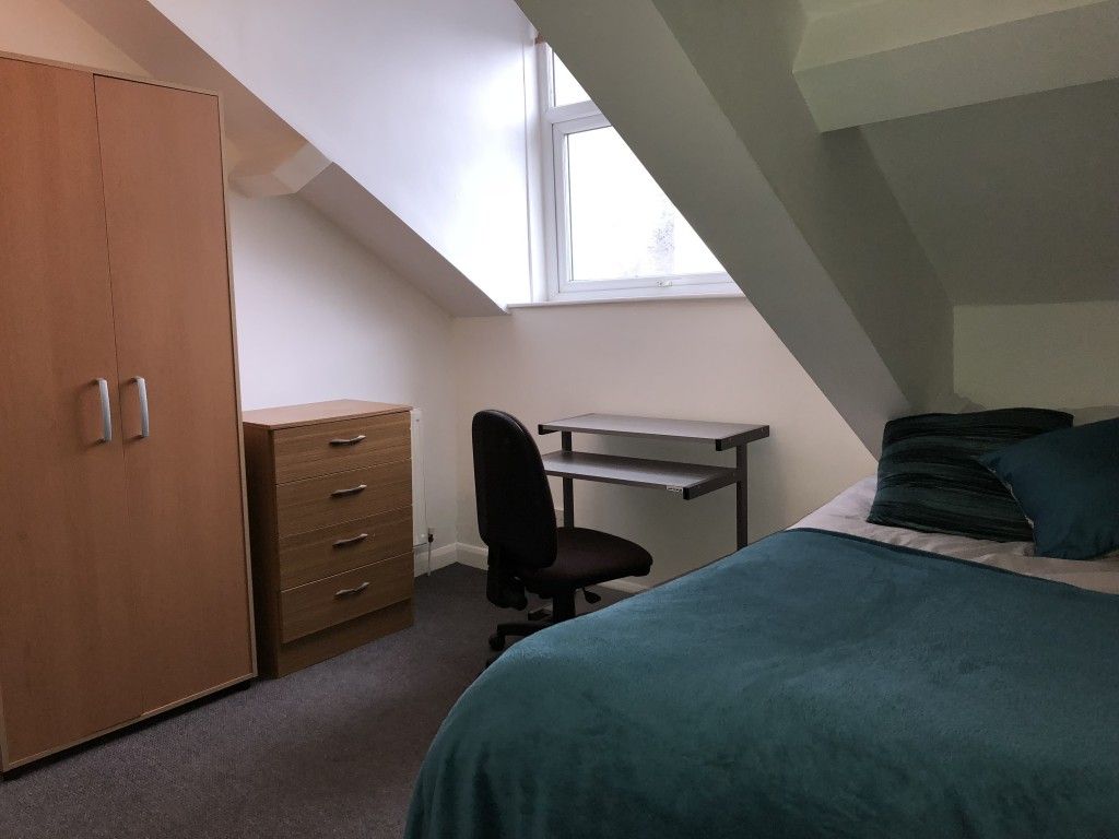 Property photo 2 of 6