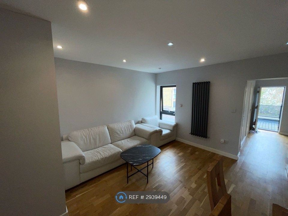 Property photo 2 of 7