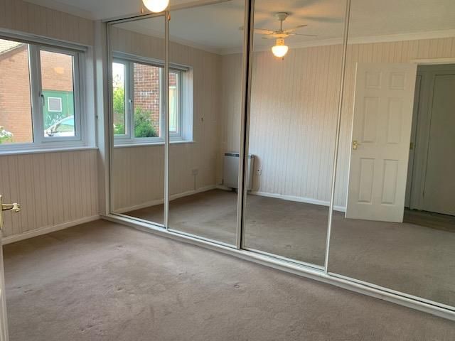 Property photo 3 of 6 Bedroom