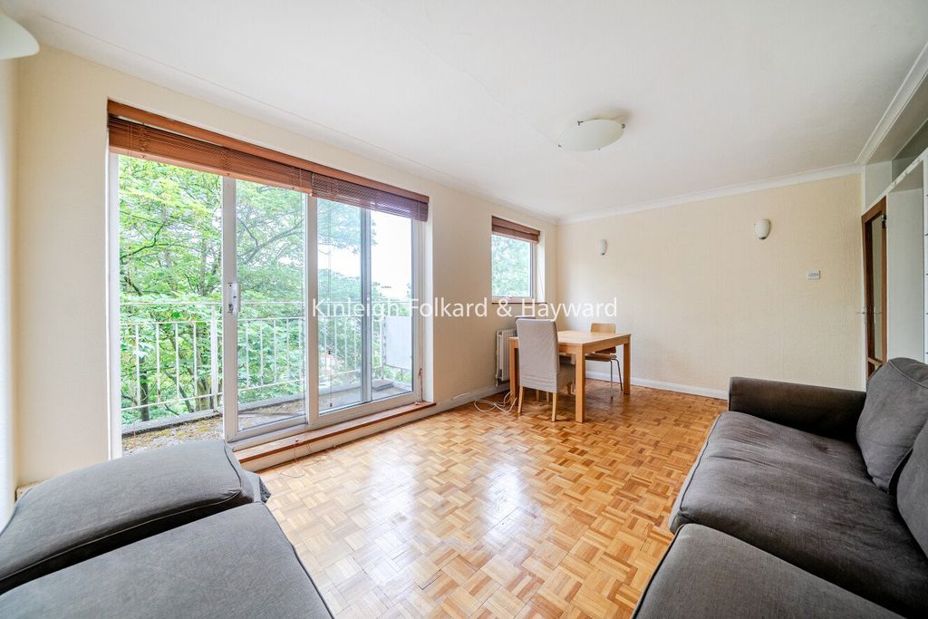 Property photo 3 of 11 Picture No. 06