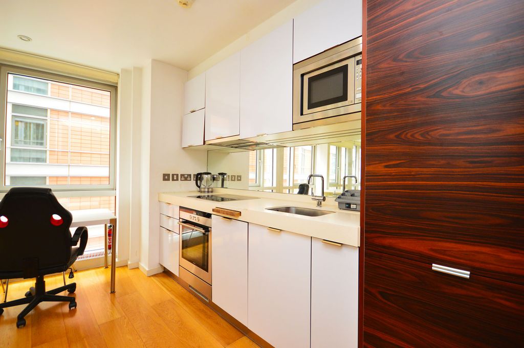 Property photo 3 of 10 Gallery