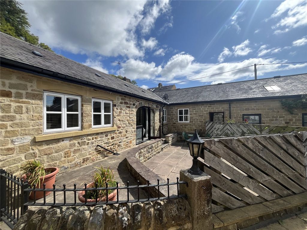 Property photo 2 of 36 Picture No. 28