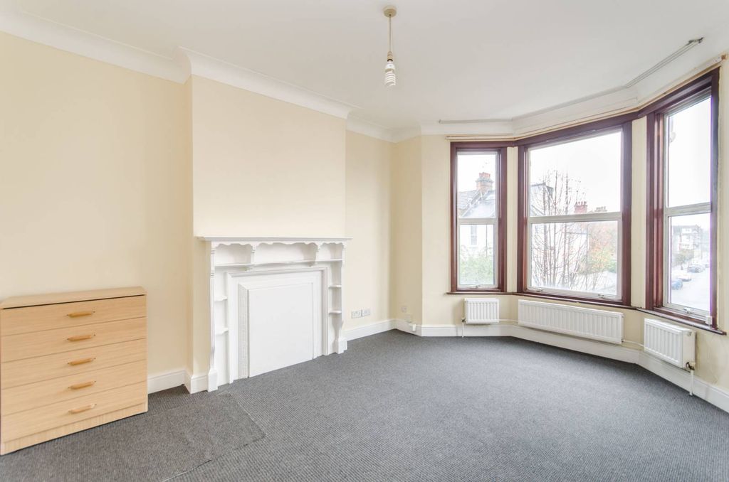 Property photo 2 of 5