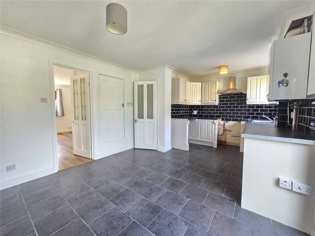 Property photo 2 of 10 Picture No. 24