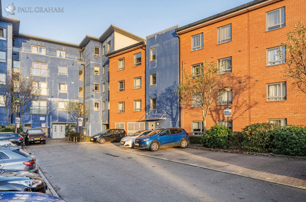 Property photo 1 of 10 F1Ef5361-1d32-4F3E-Ba4E-83B09Bb3c0Fc