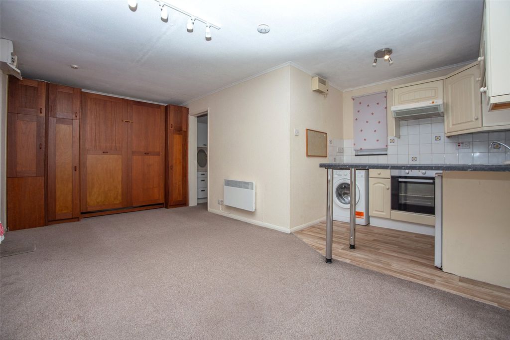 Property photo 1 of 8 Picture No. 04