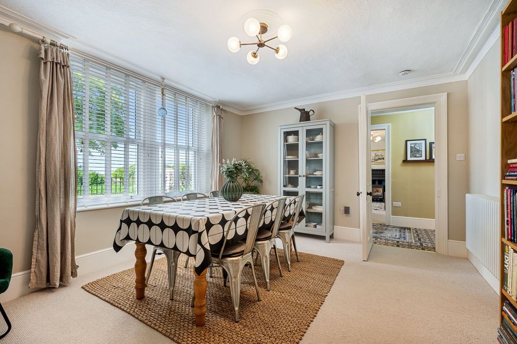Additional image 8 of 3 bed semi-detached house for saleGelt Road, Brampton CA8