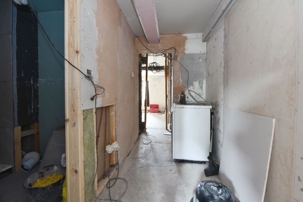 Property photo 3 of 7 Photography