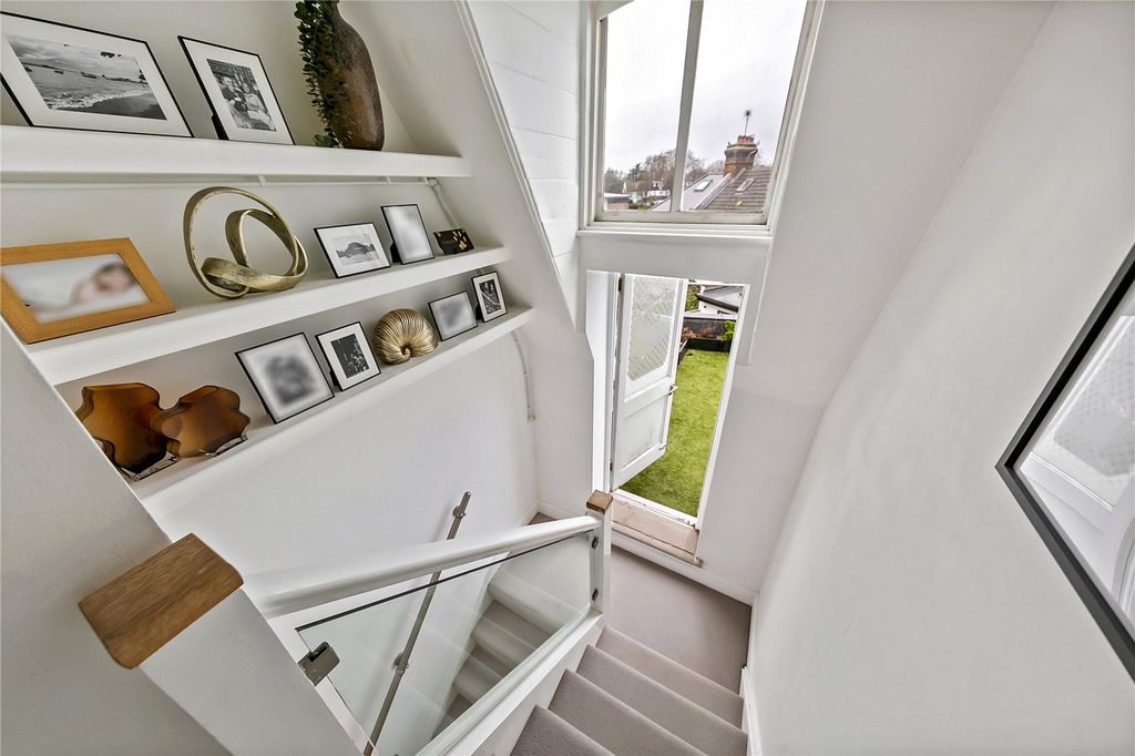 Property photo 2 of 11 Picture No. 11