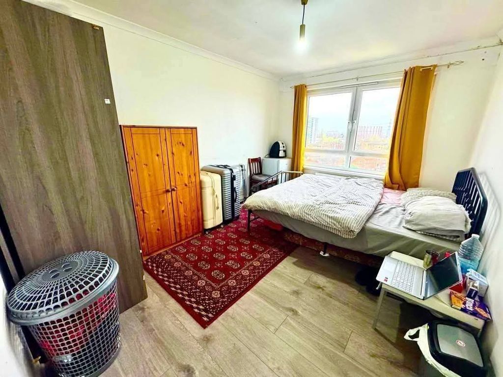 Property photo 2 of 3