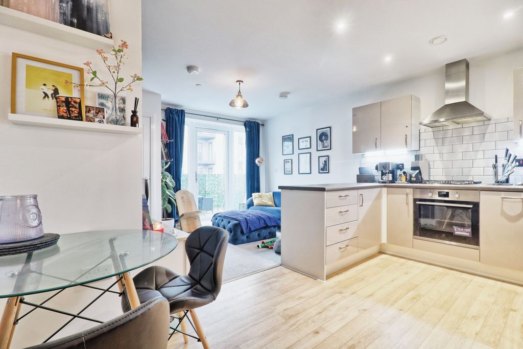 Property photo 2 of 15