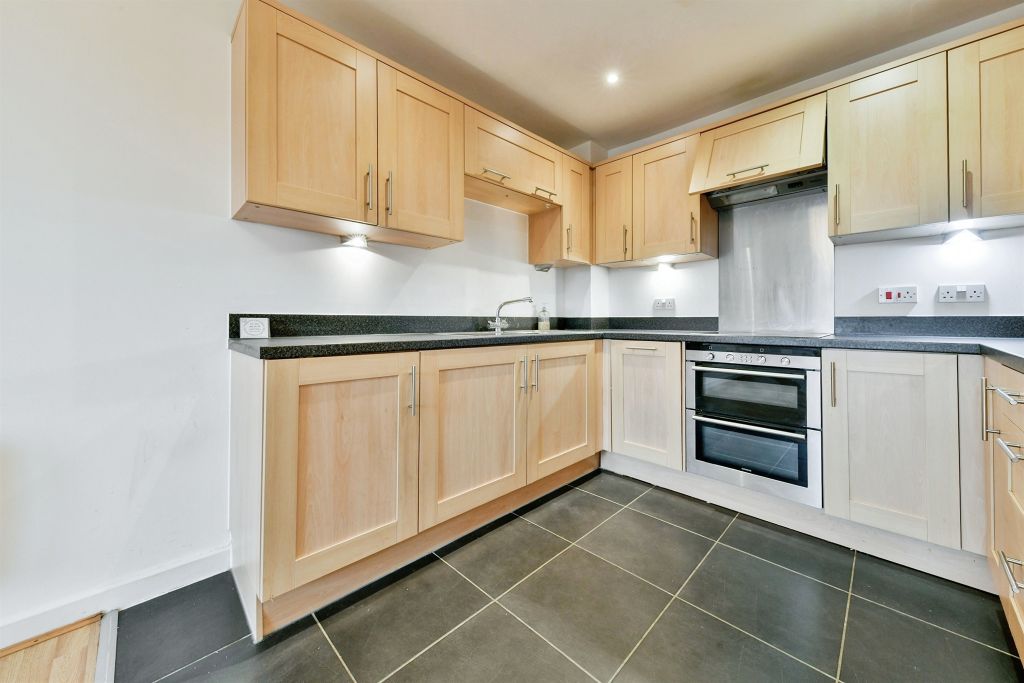 Property photo 3 of 18