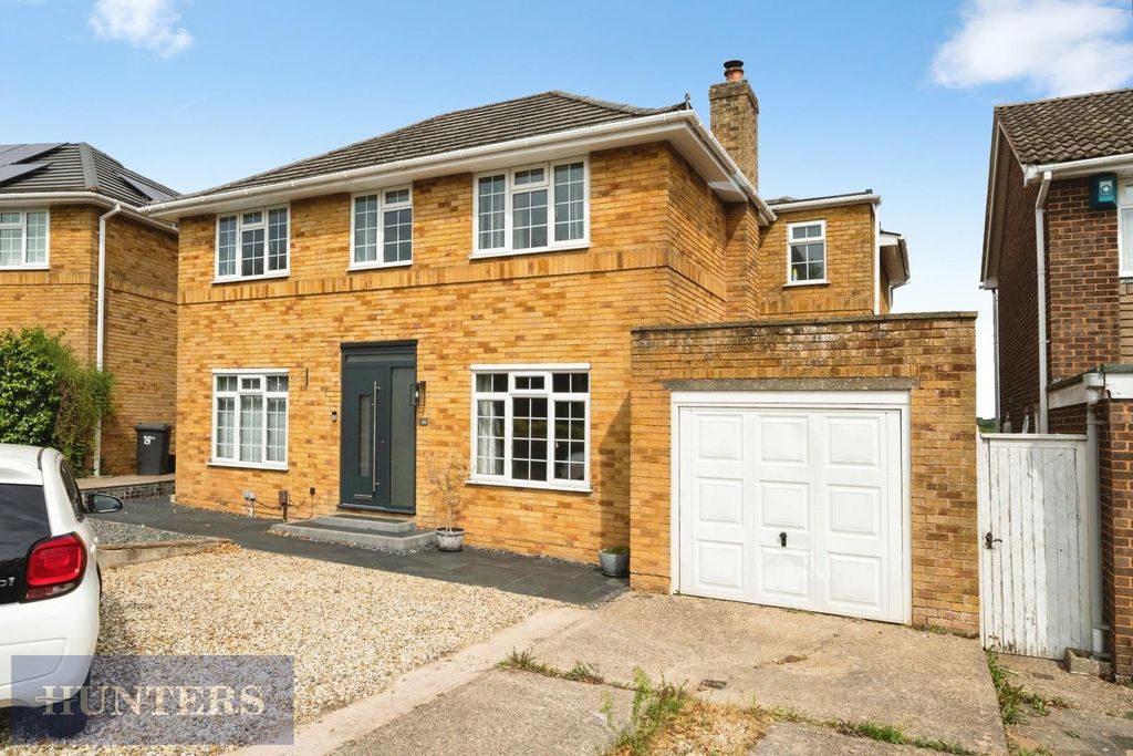 Property photo 1 of 42 48Rosebarnlane-03846.Jpg
