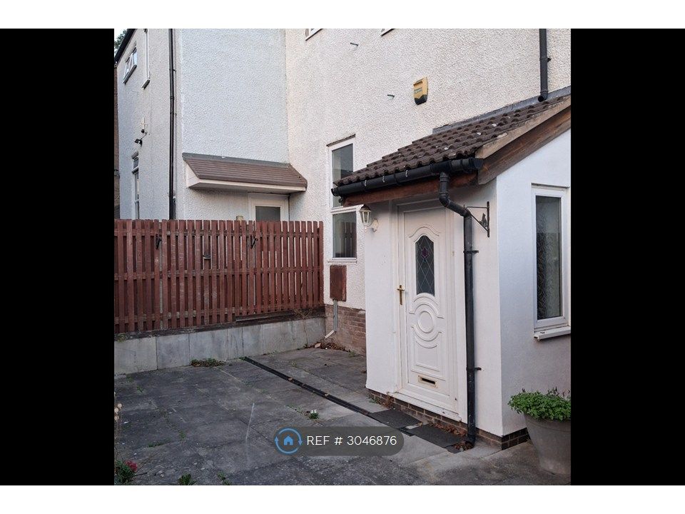 Property photo 1 of 18 Front Door