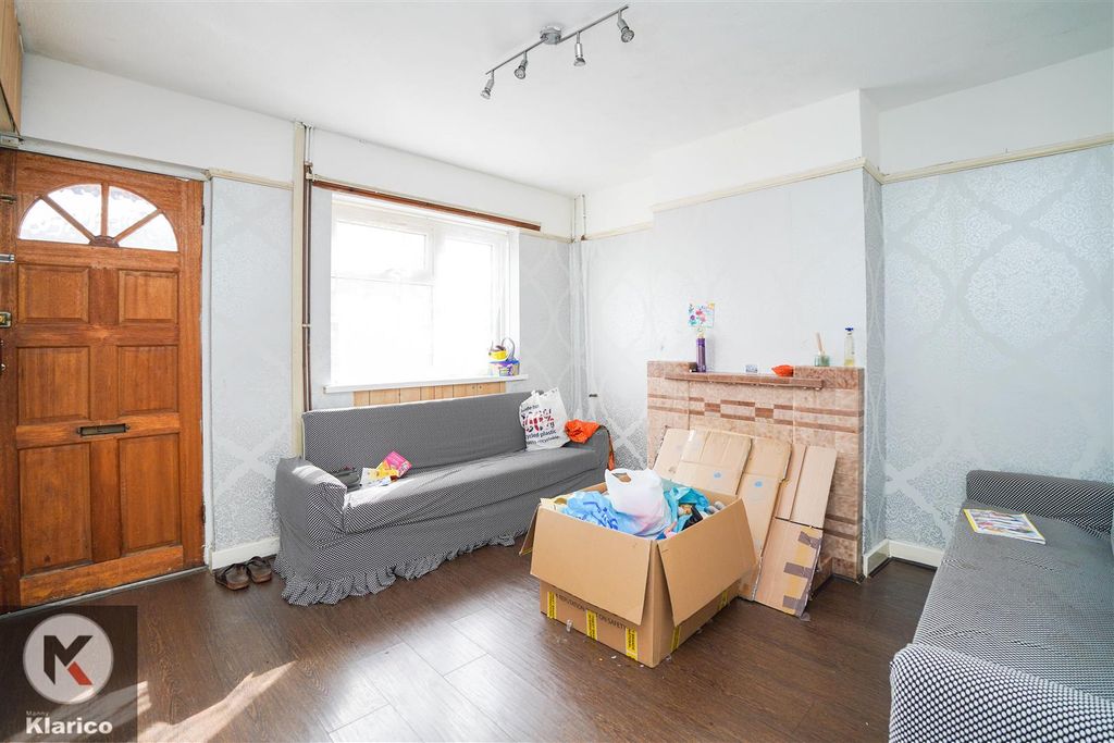 Property photo 2 of 16 Photo-15.Jpg