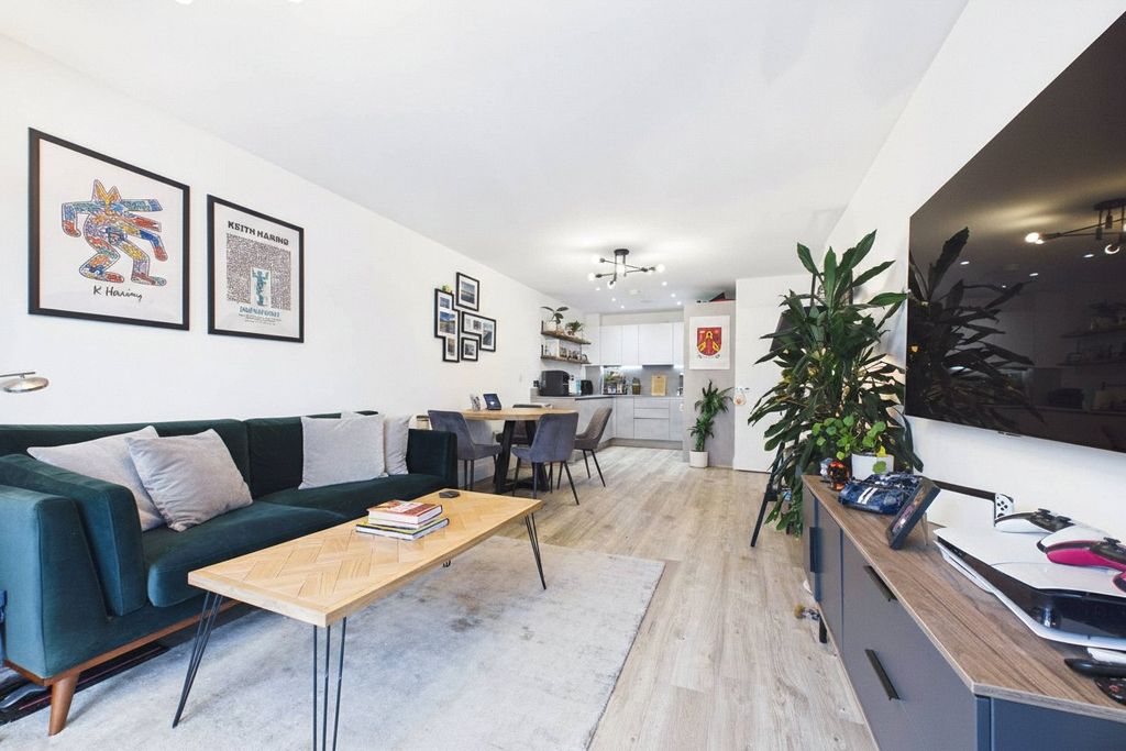 Property photo 2 of 9 Picture No. 04