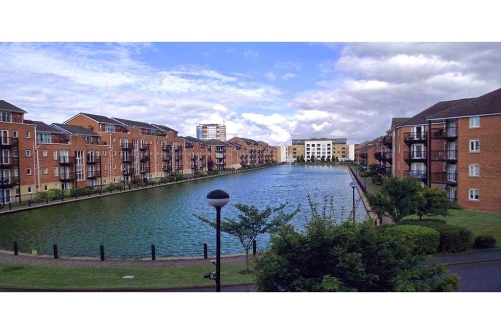 Property photo 1 of 8