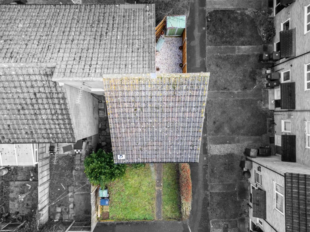 Property photo 2 of 14 4840142