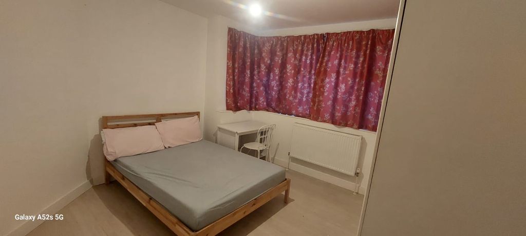 Property photo 1 of 3