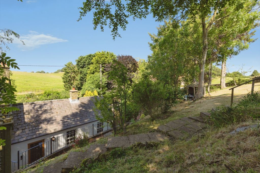 Property photo 3 of 18 Pbox-Img.Jpg