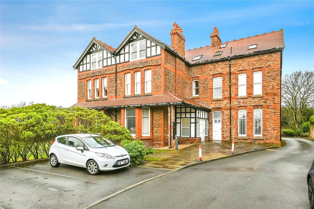 Property photo 1 of 18 Picture No. 05