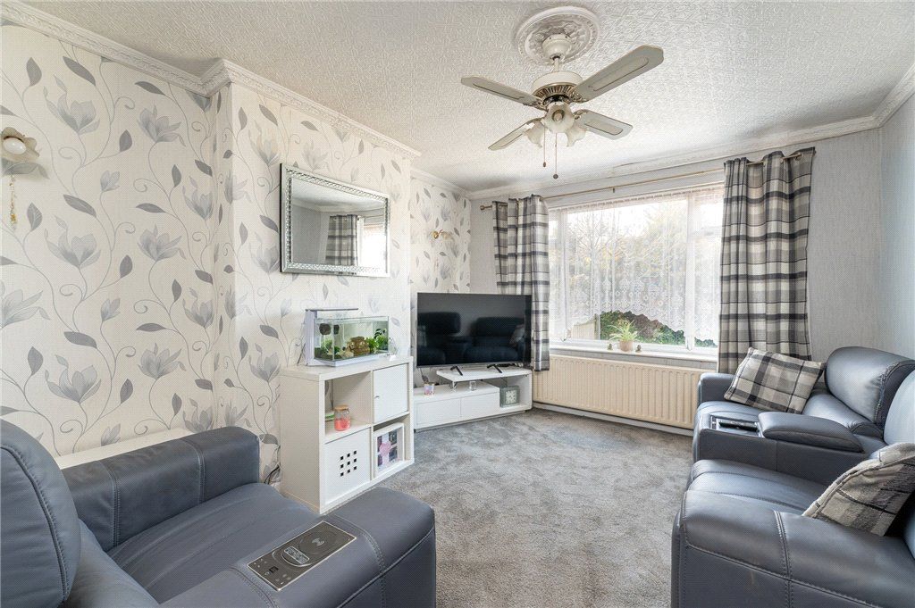 Property photo 3 of 26 Living Room