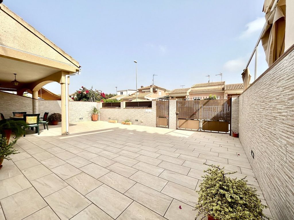 Property photo 3 of 38
