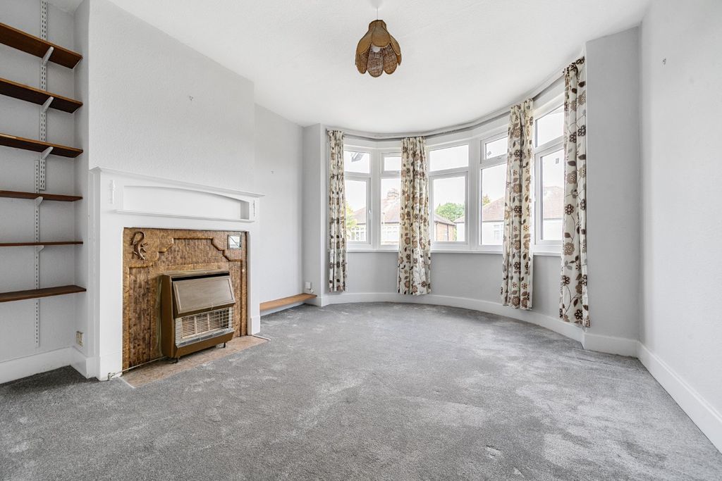 Property photo 3 of 14 Picture No. 11