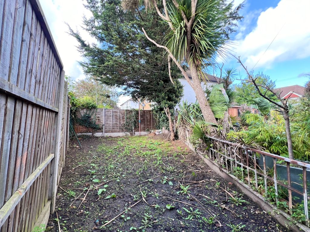 Property photo 2 of 6