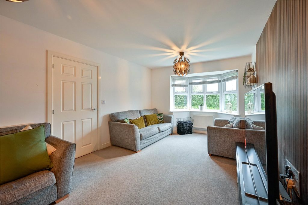 Property photo 3 of 22 Picture No. 07