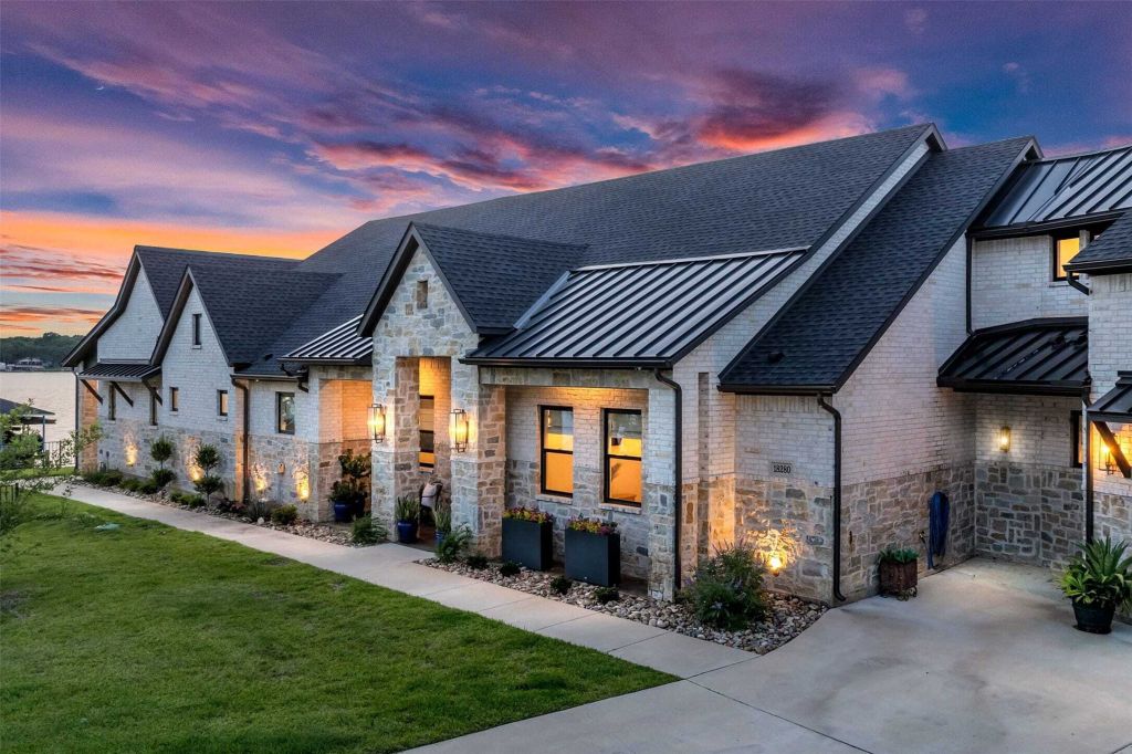 Property photo 1 of 31