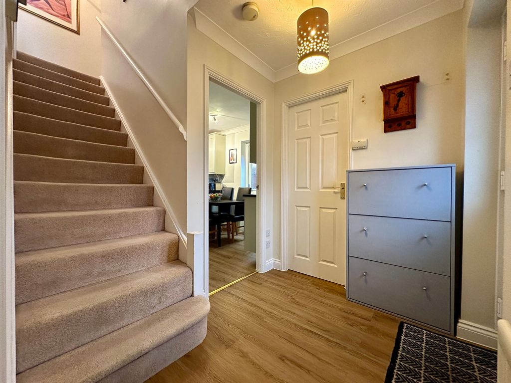 Property photo 3 of 28 Hallway