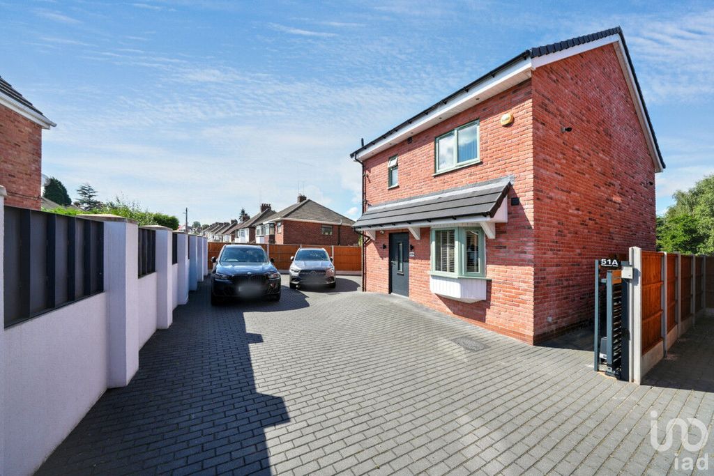 Property photo 1 of 31
