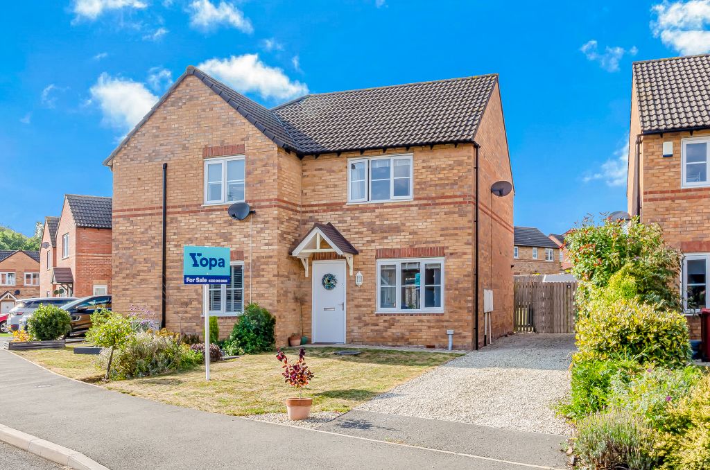 Property photo 1 of 17 Advert-02