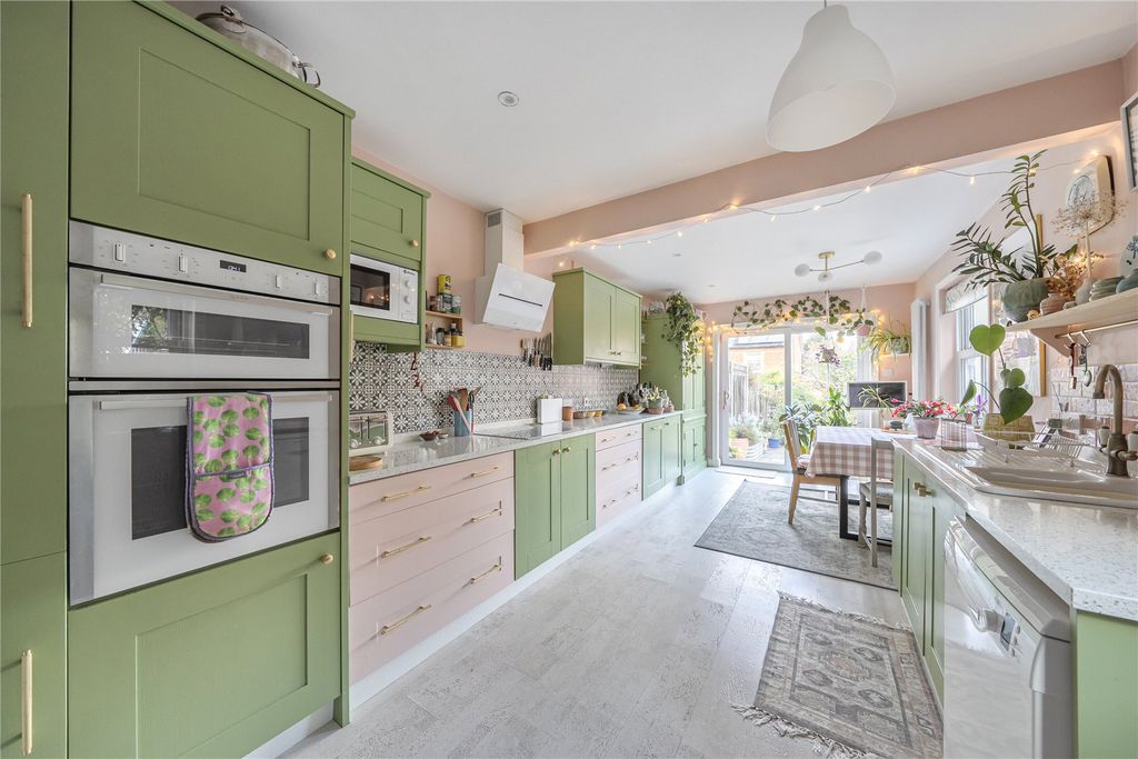 Property photo 2 of 21 Picture No. 41