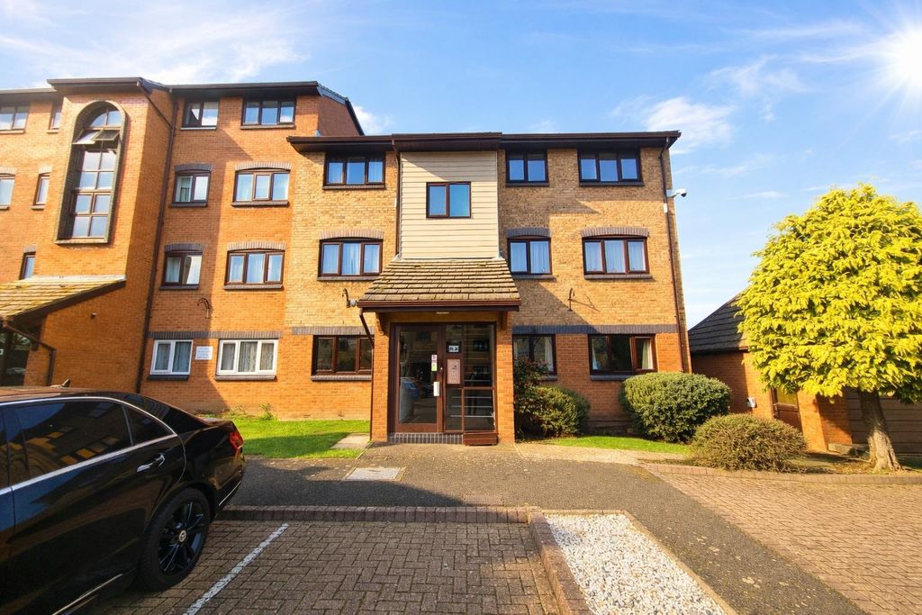 Property photo 1 of 13 Exterior